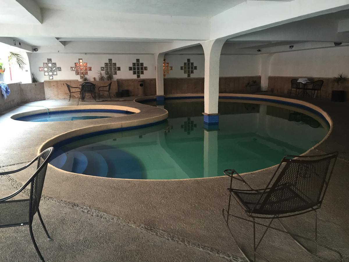 Los Nogales Inn Camargo Εξωτερικό φωτογραφία