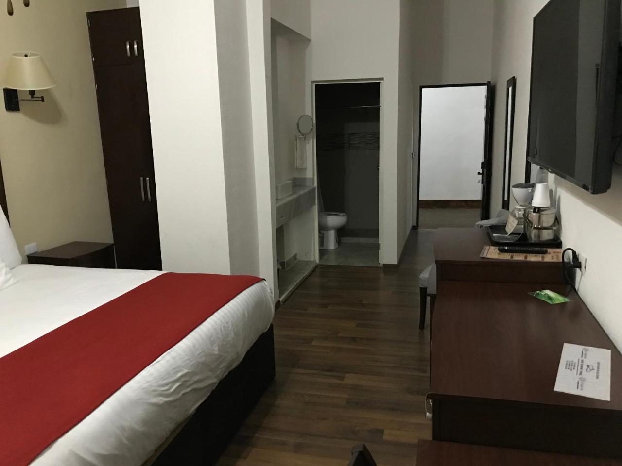 Los Nogales Inn Camargo Εξωτερικό φωτογραφία
